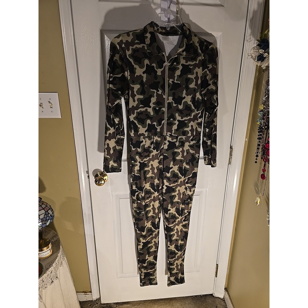 Spirit Halloween Adult‎ Camo Catsuit Costume Size Large